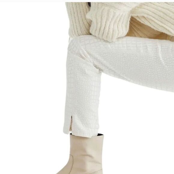 NWT Free People Lydia Embossed Straight Leg Jean - Picture 6 of 8